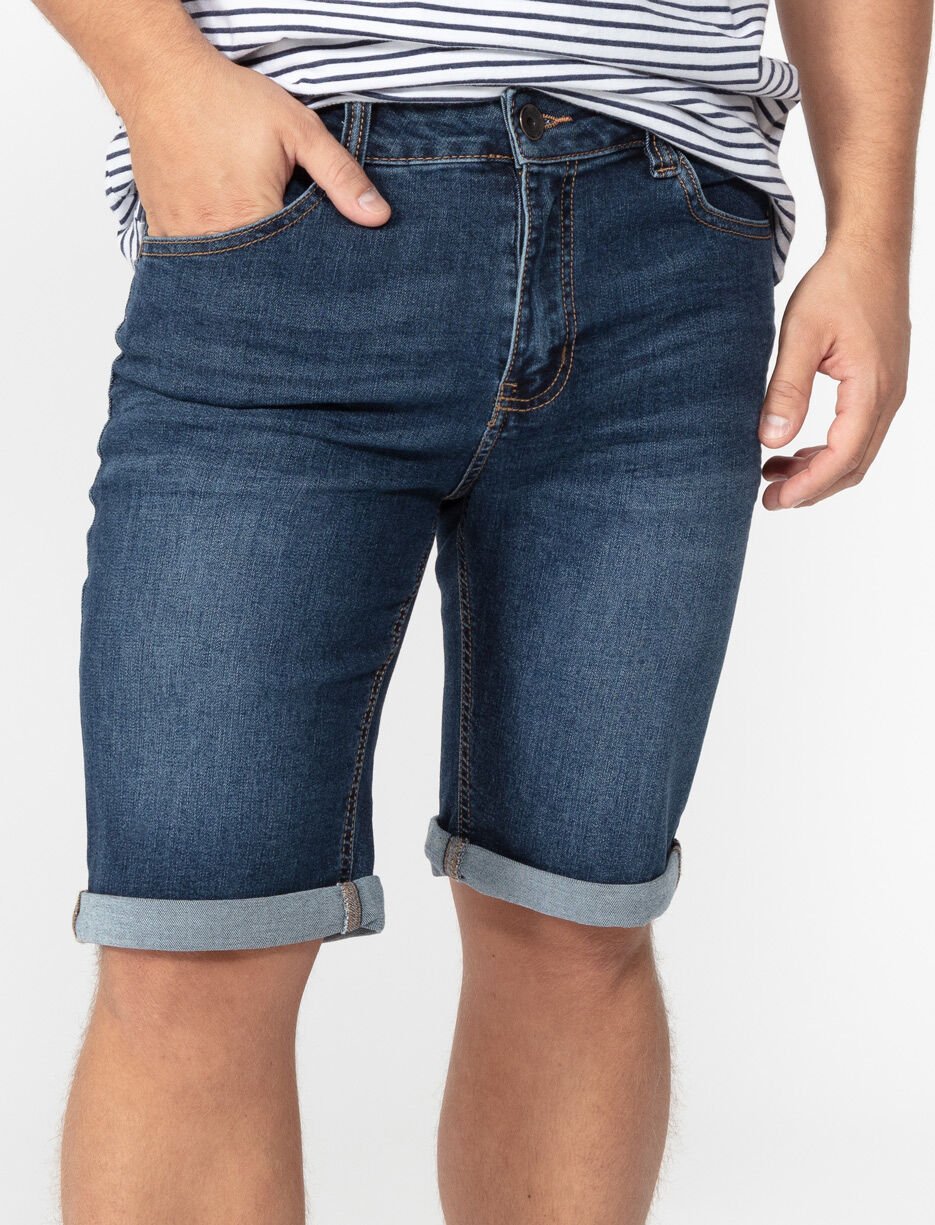 Short en denim &agrave; taille r&eacute;guli&egrave;re