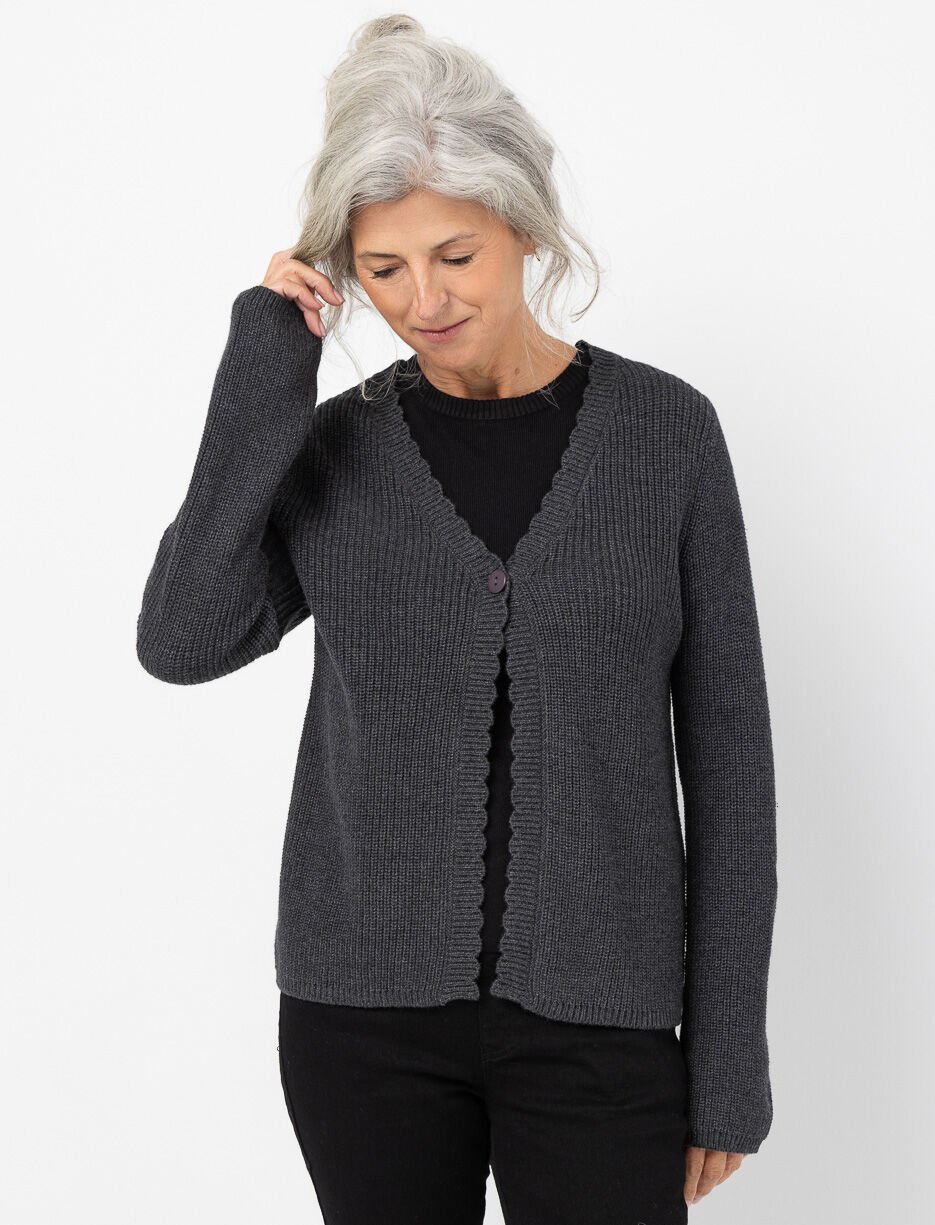 Cardigan en tricot à bordures festonnées