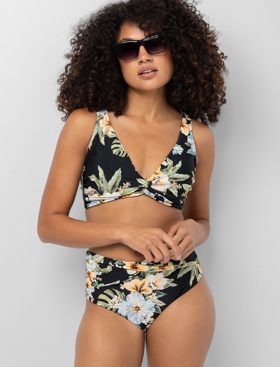 Cross-front D-cup Bikini Top