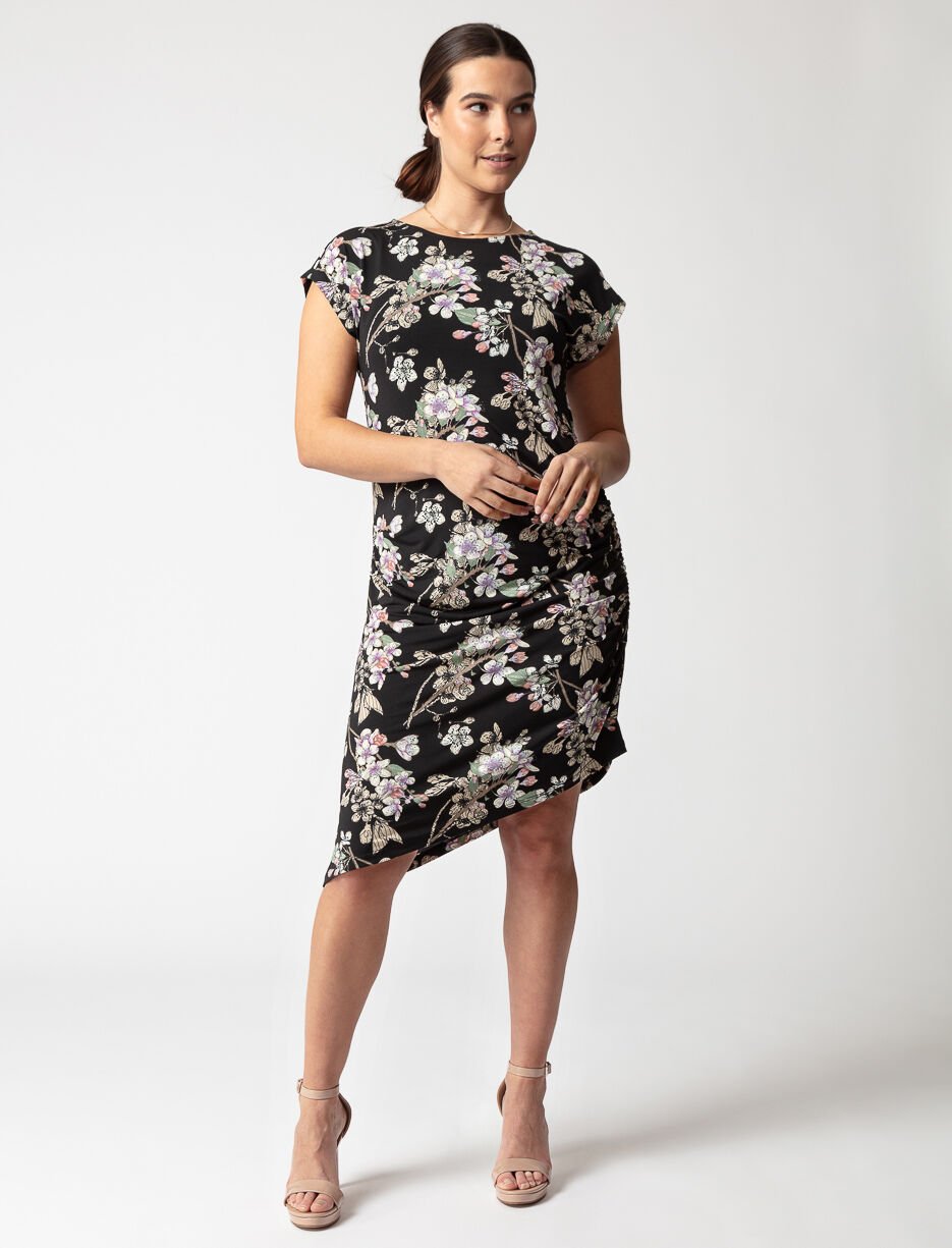 Robe fronc&eacute;e asym&eacute;trique