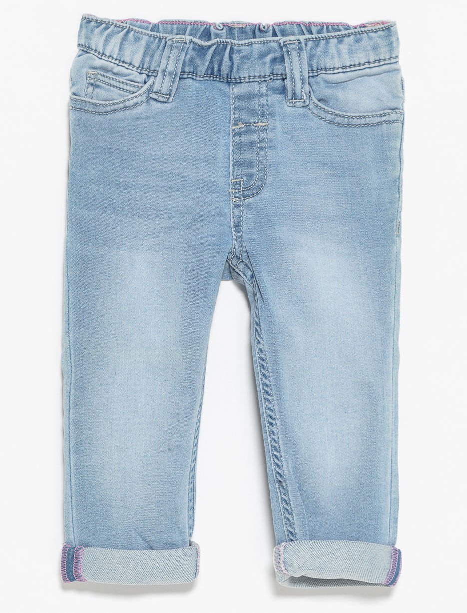 Jean étroit à enfiler