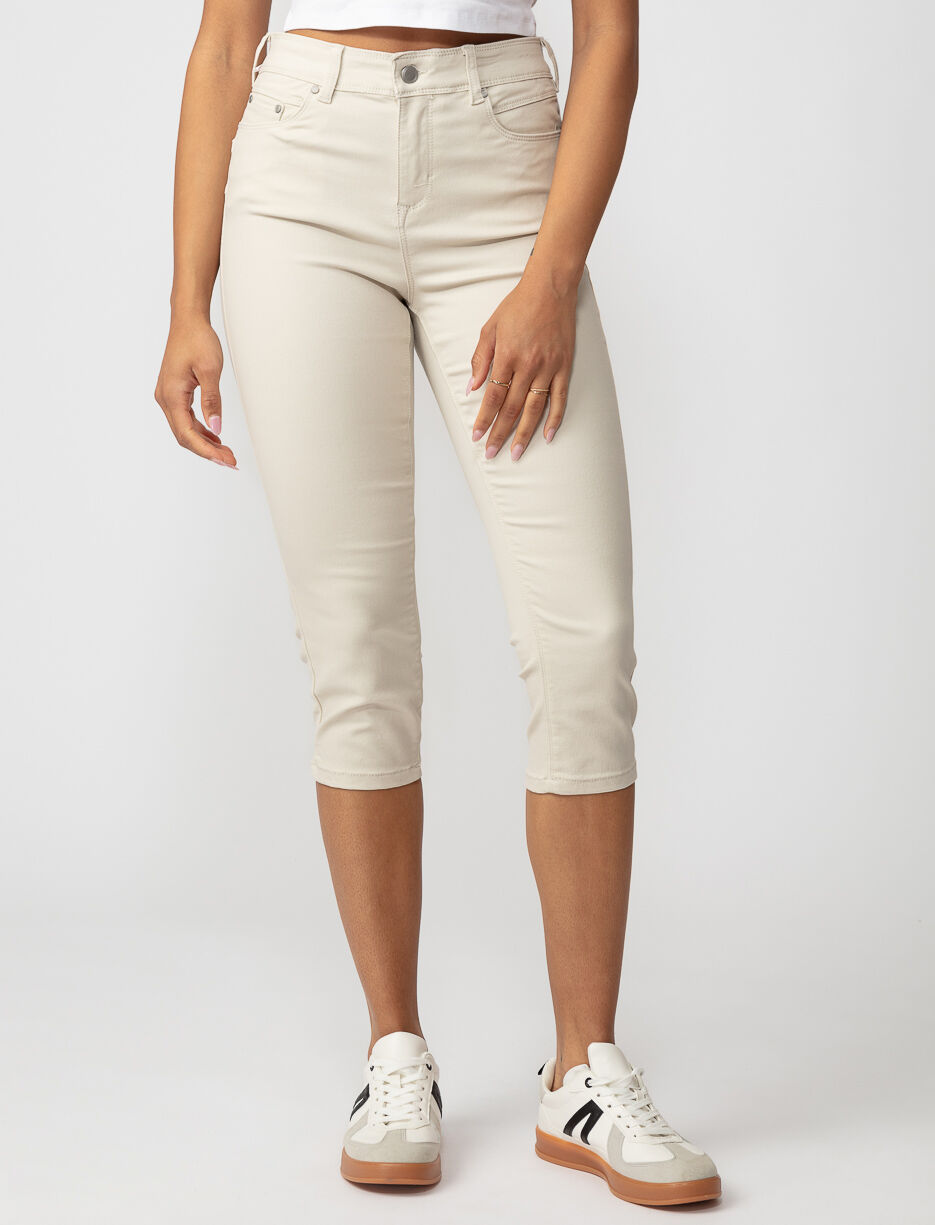 Capri en denim &agrave; taille r&eacute;guli&egrave;re