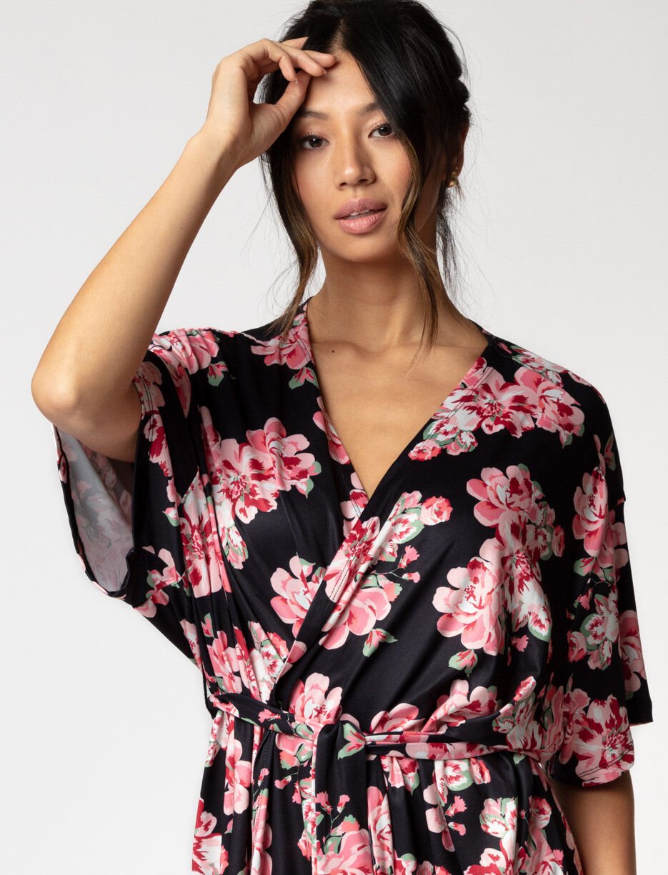 Kimono fleuri à manches courtes