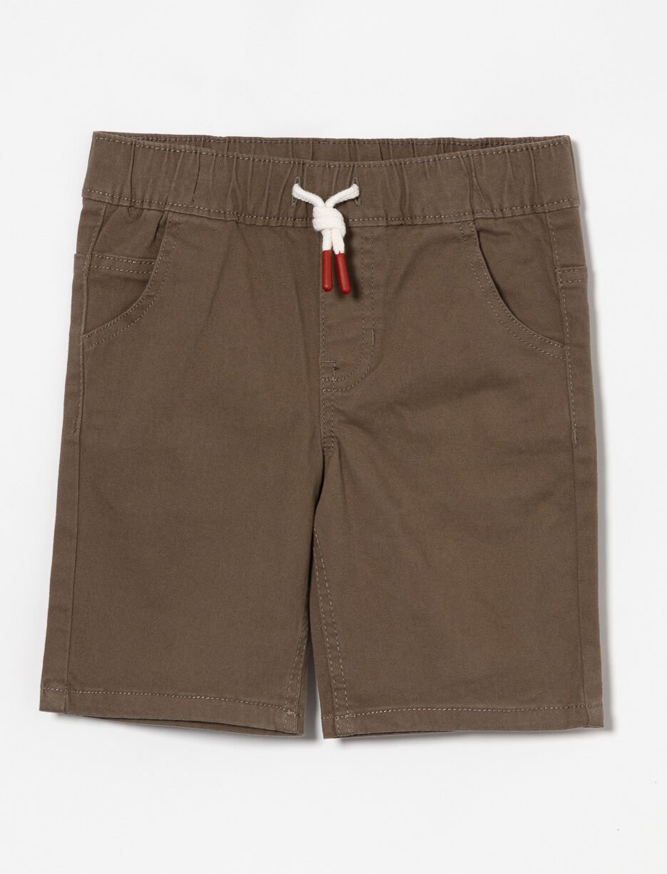 Short &agrave; lacet