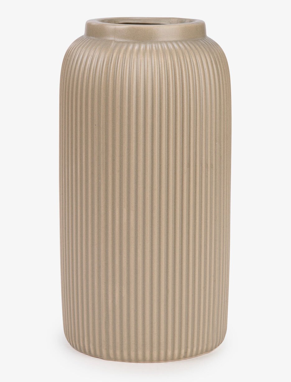 Vase strié en céramique