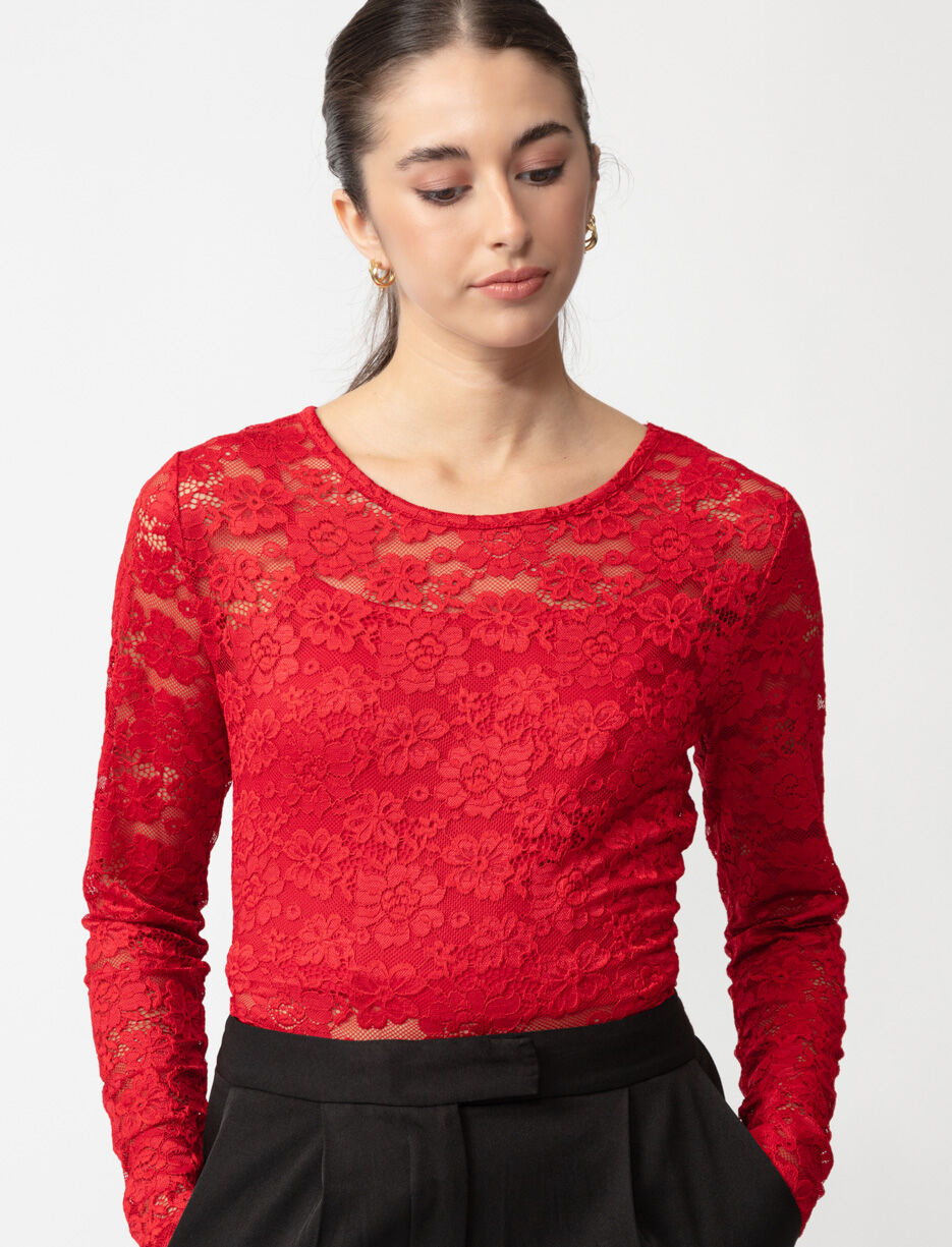 T-shirt en dentelle doublé