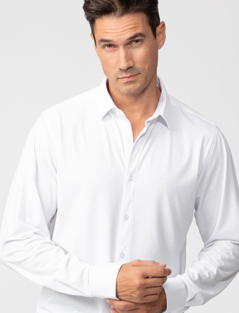 Chemise unie à manches longues