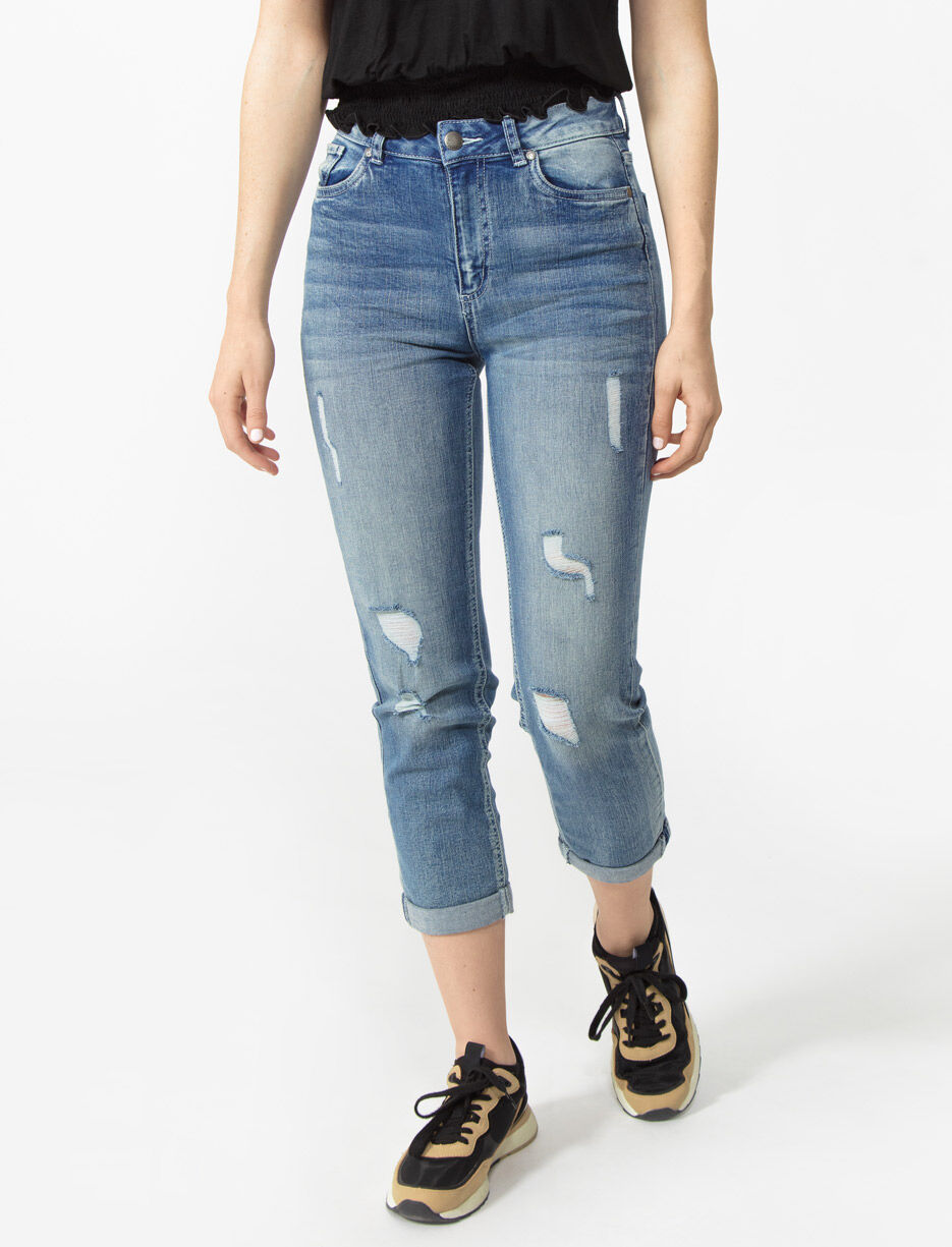 Jean boyfriend déchiré sale