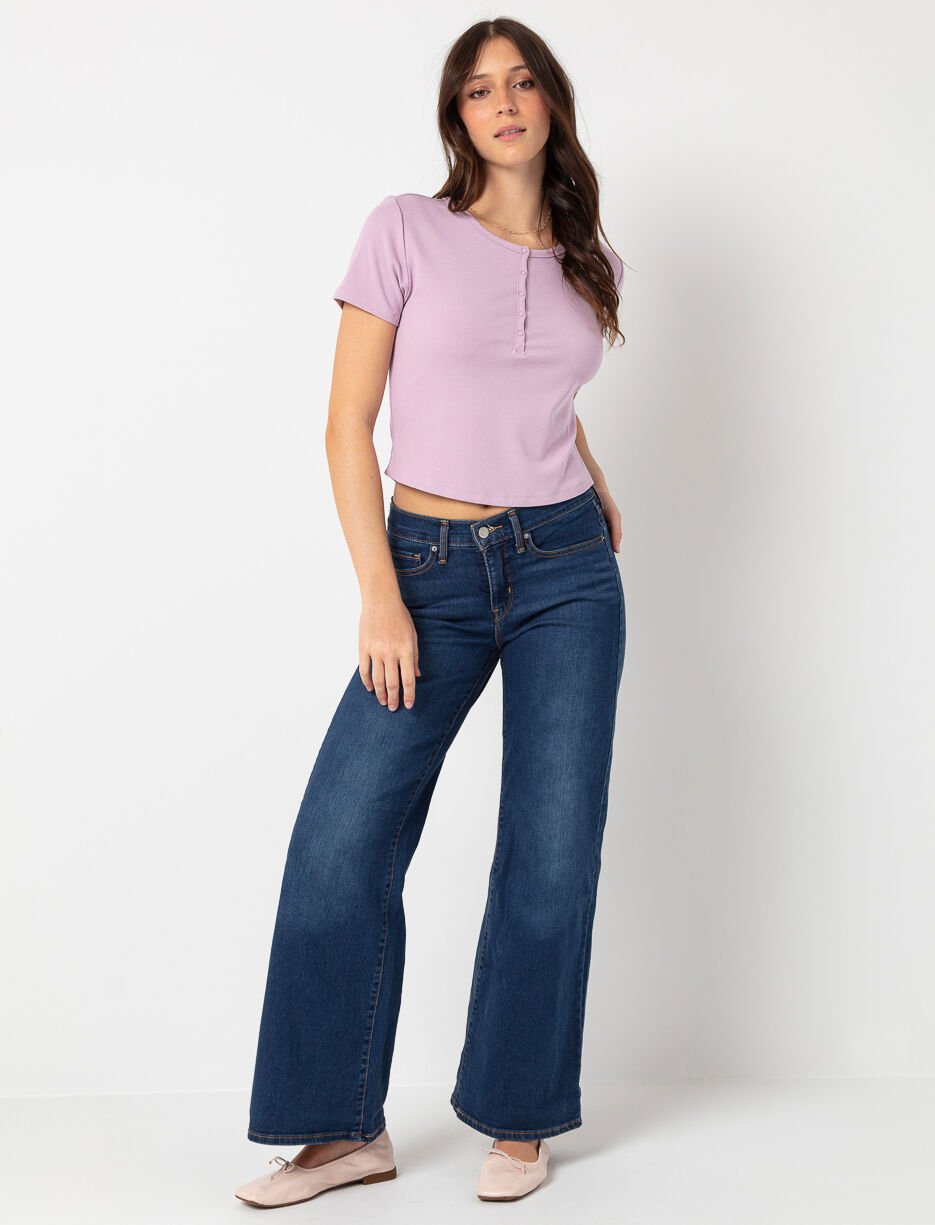 Buttoned-collar T-shirt