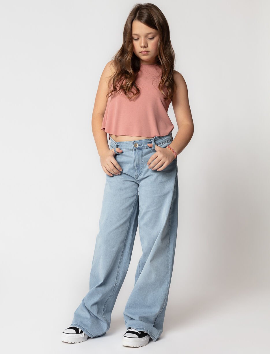 Jean jambe large à taille régulière