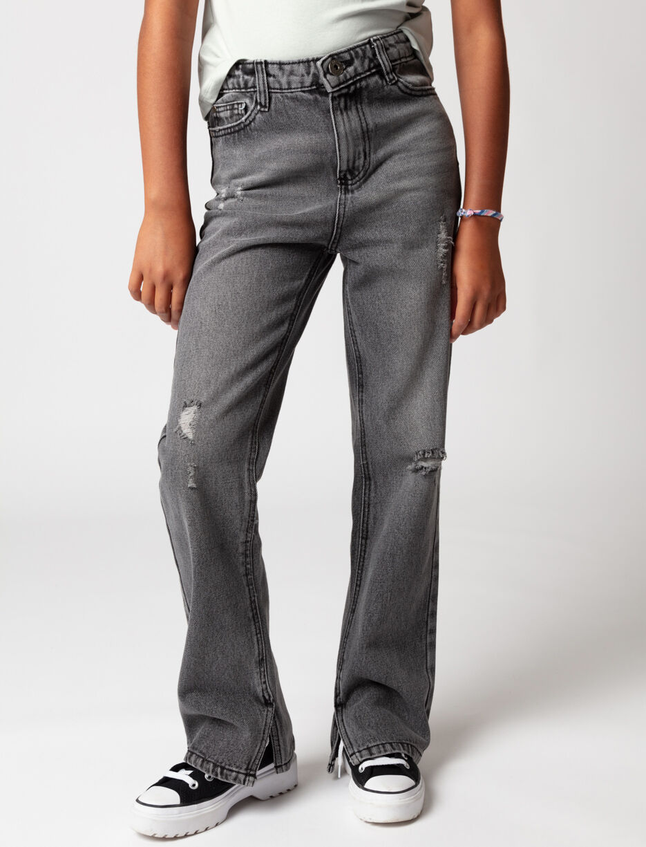 Jean droit avec fentes au bas