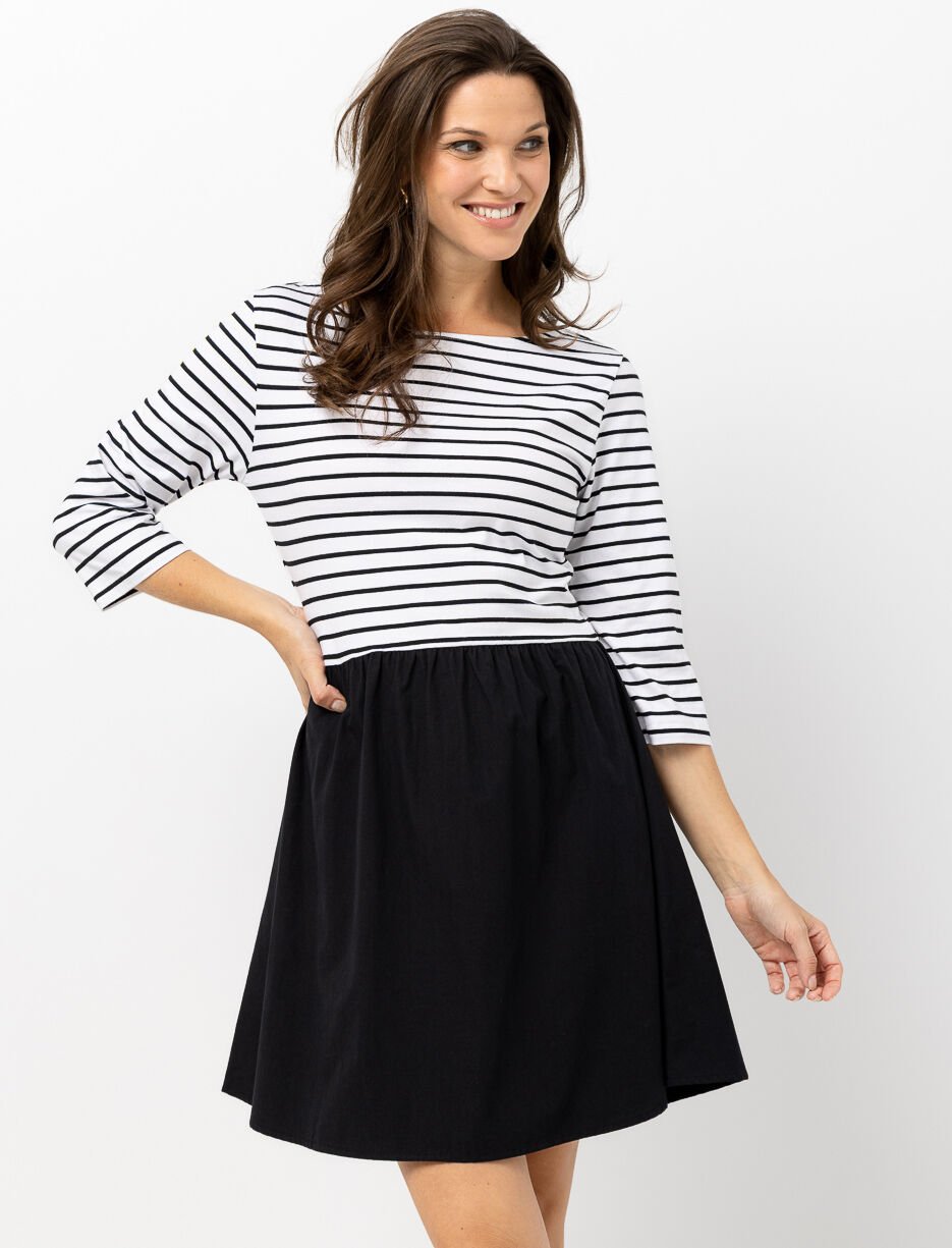 Robe évasée à haut rayé