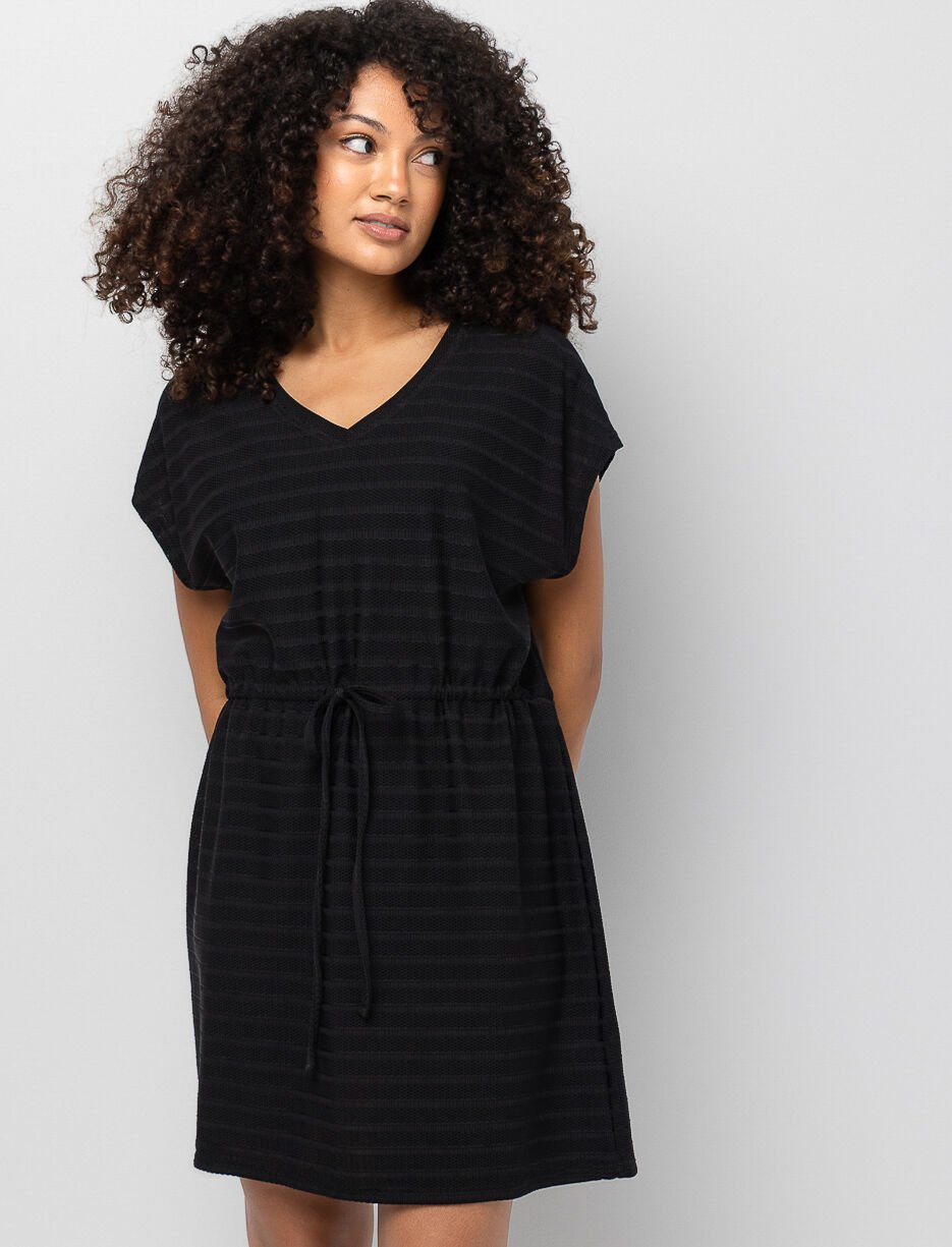 Robe en mesh cintr&eacute;e &agrave; la taille