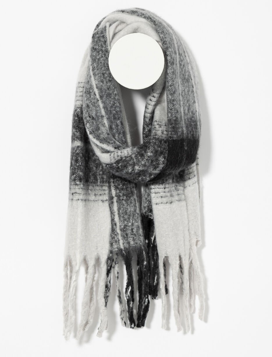 Foulard à carreaux avec franges