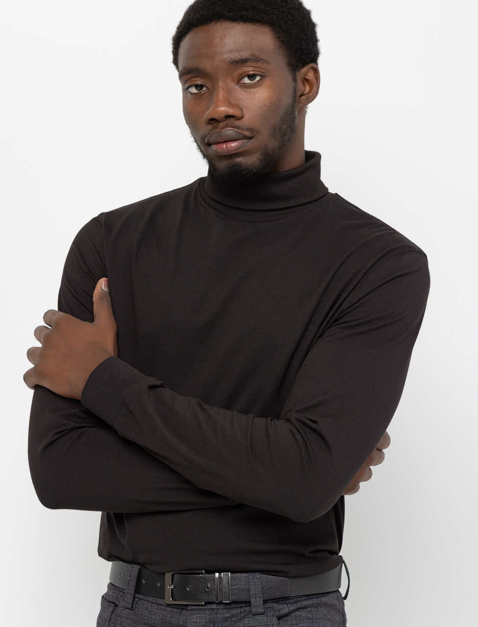 T-shirt à col roulé