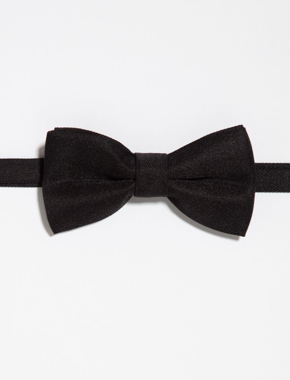 Solid Bow Tie