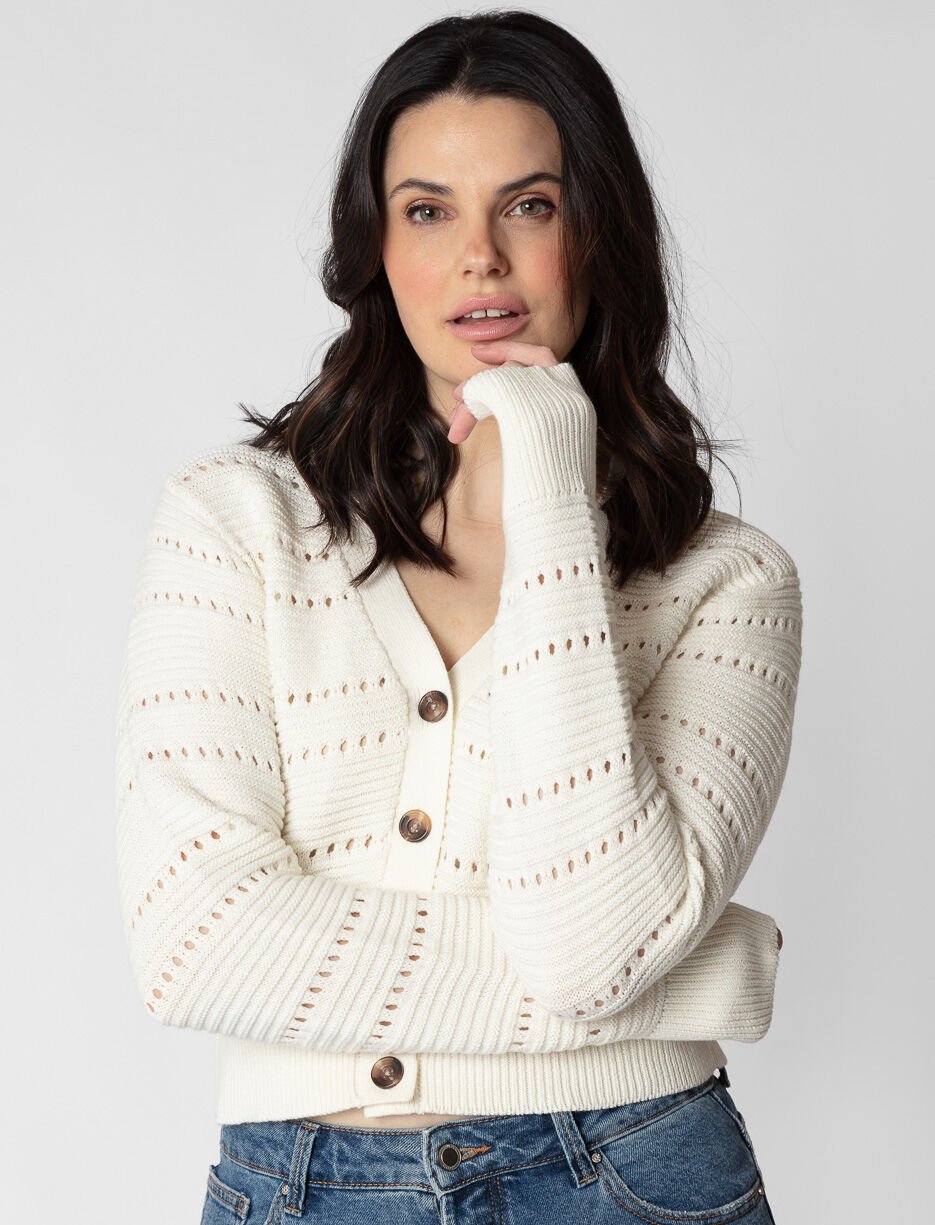 Cardigan court en tricot ajouré