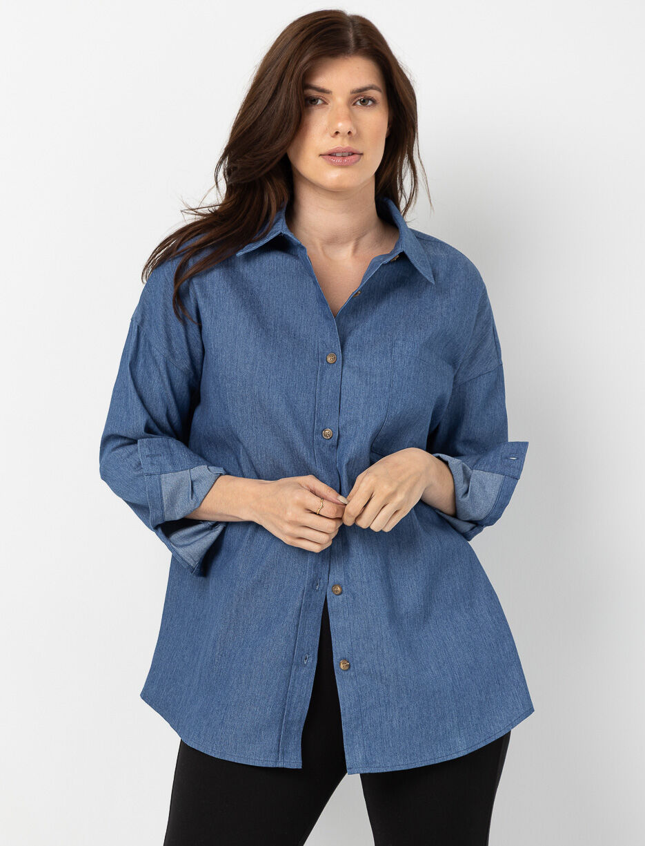 Chemsise surdimensionnée à boutons