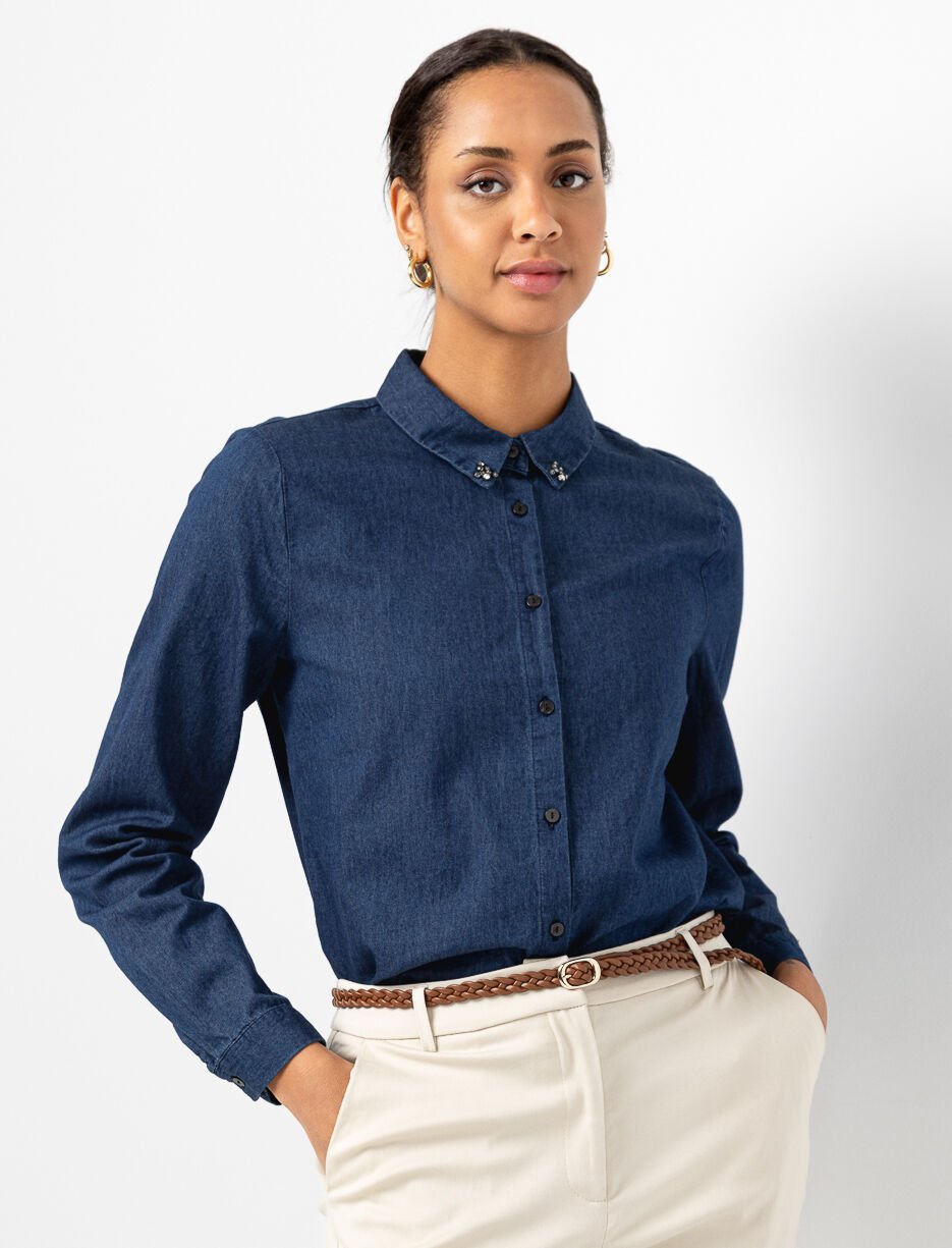 Chemise boutonnée avec strass au col