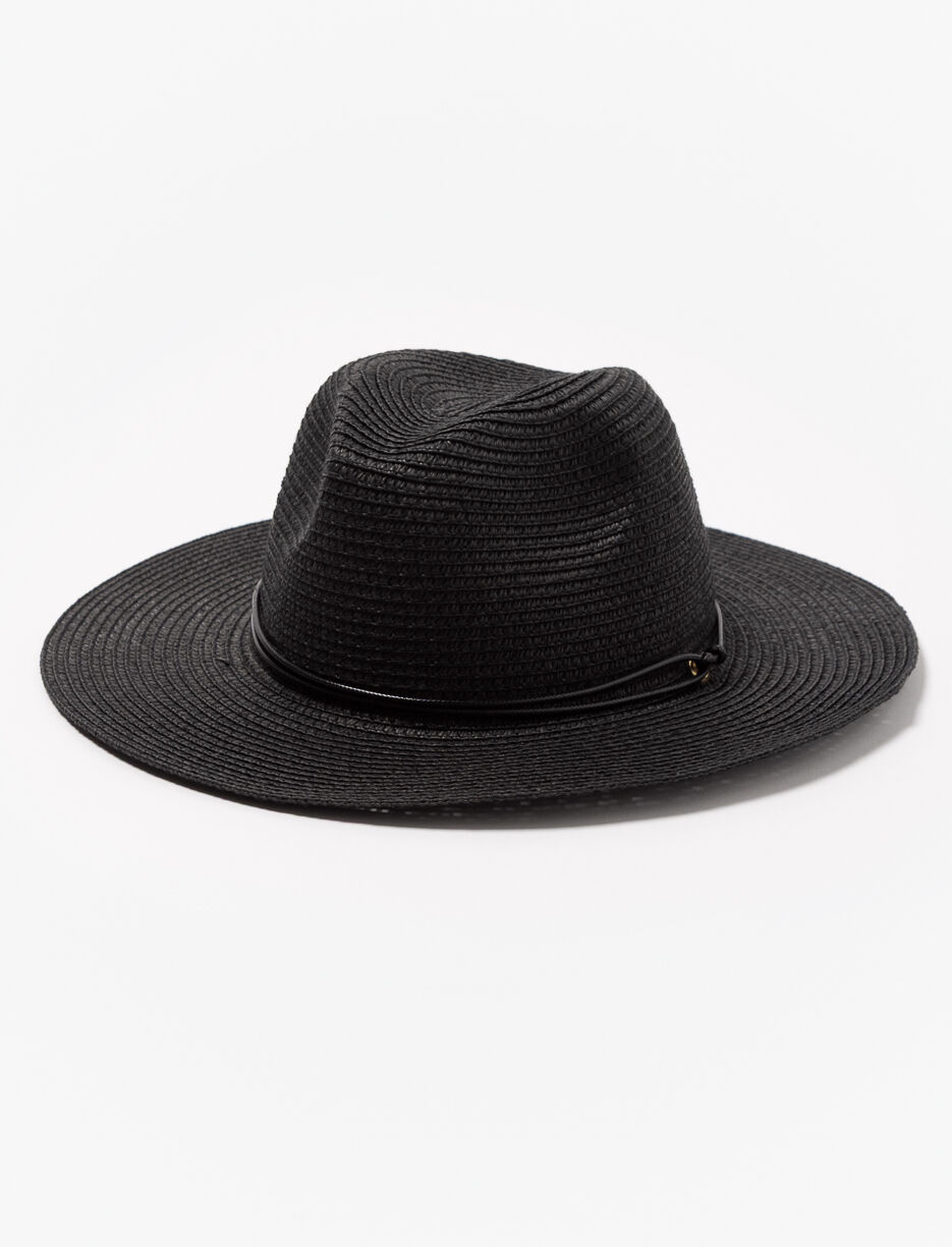 Chapeau en paille tressé