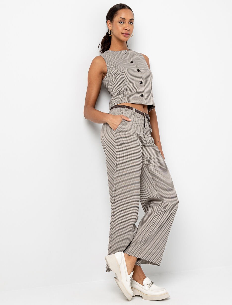 Pantalon à jambe large avec ceinture Pantalon à jambe large avec ceinture