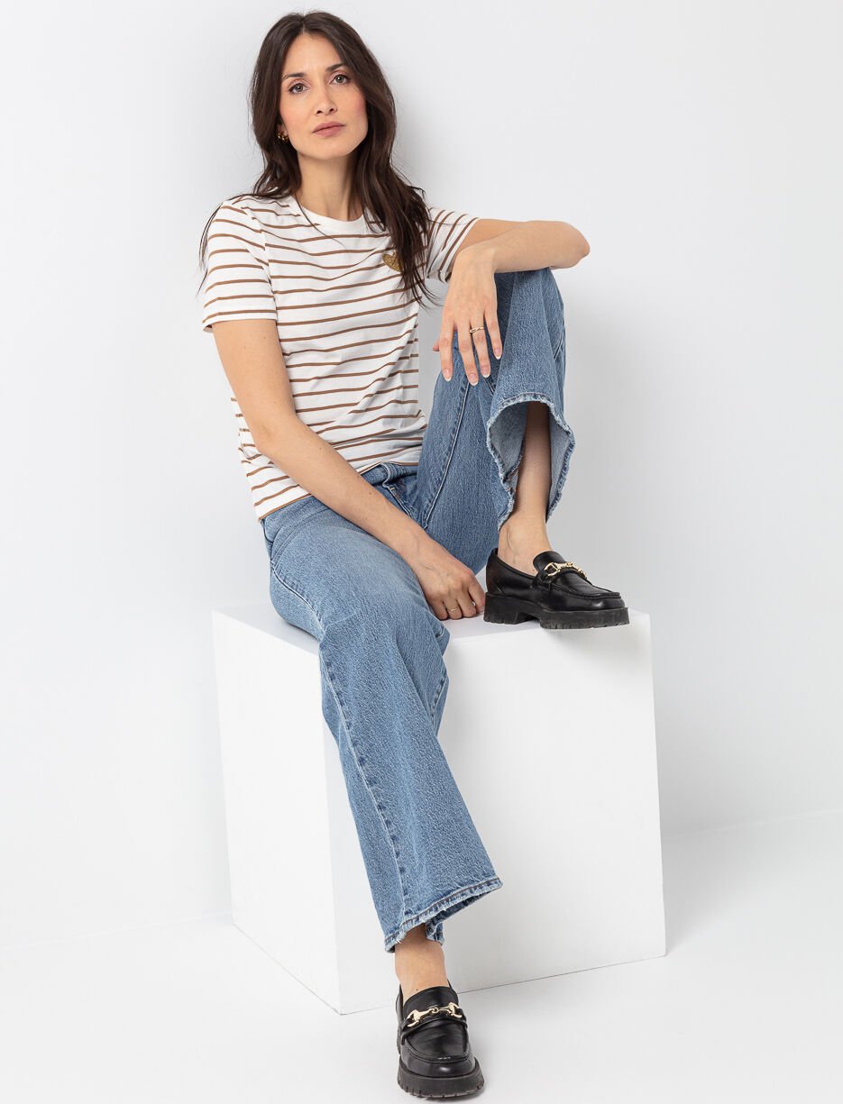 T-shirt &agrave; rayures et coeur brod&eacute;