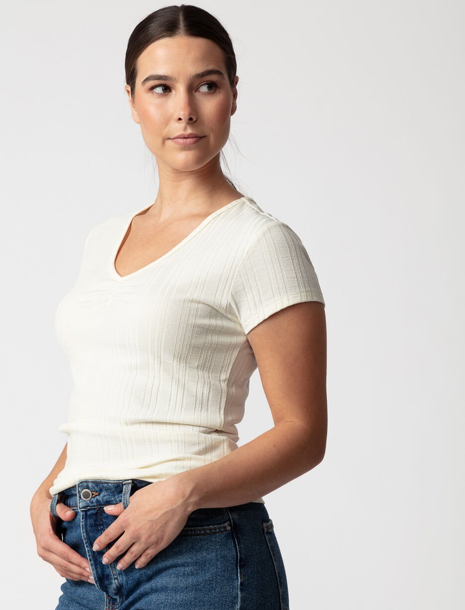 T-shirt côtelé à col en V