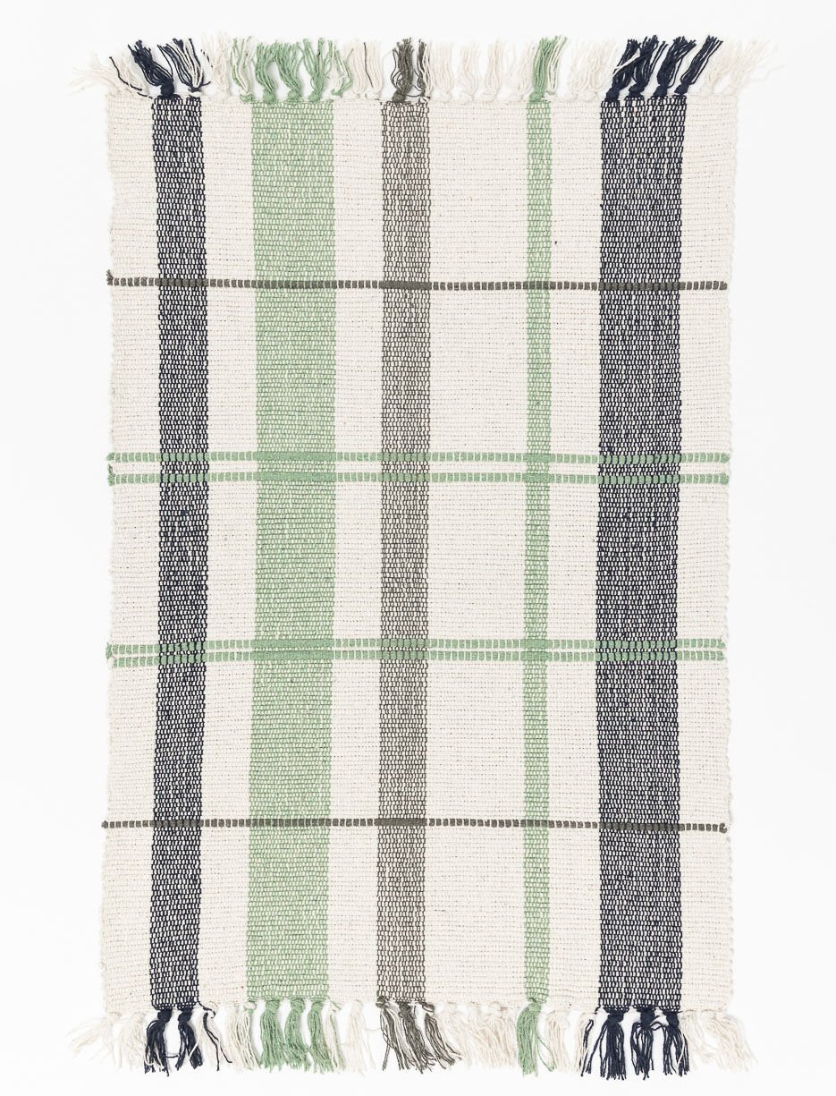 Tapis à rayures et franges