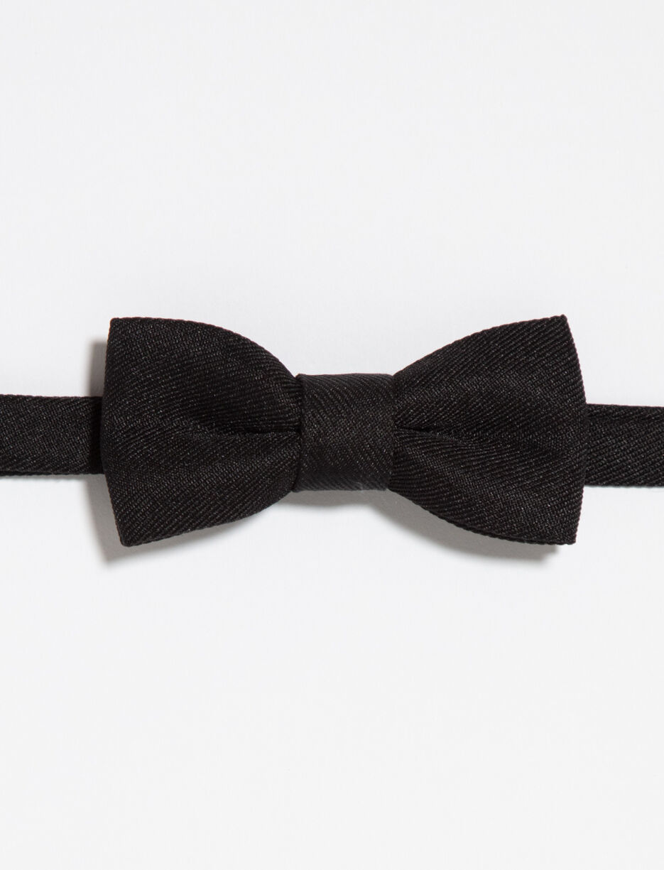Solid Bow Tie