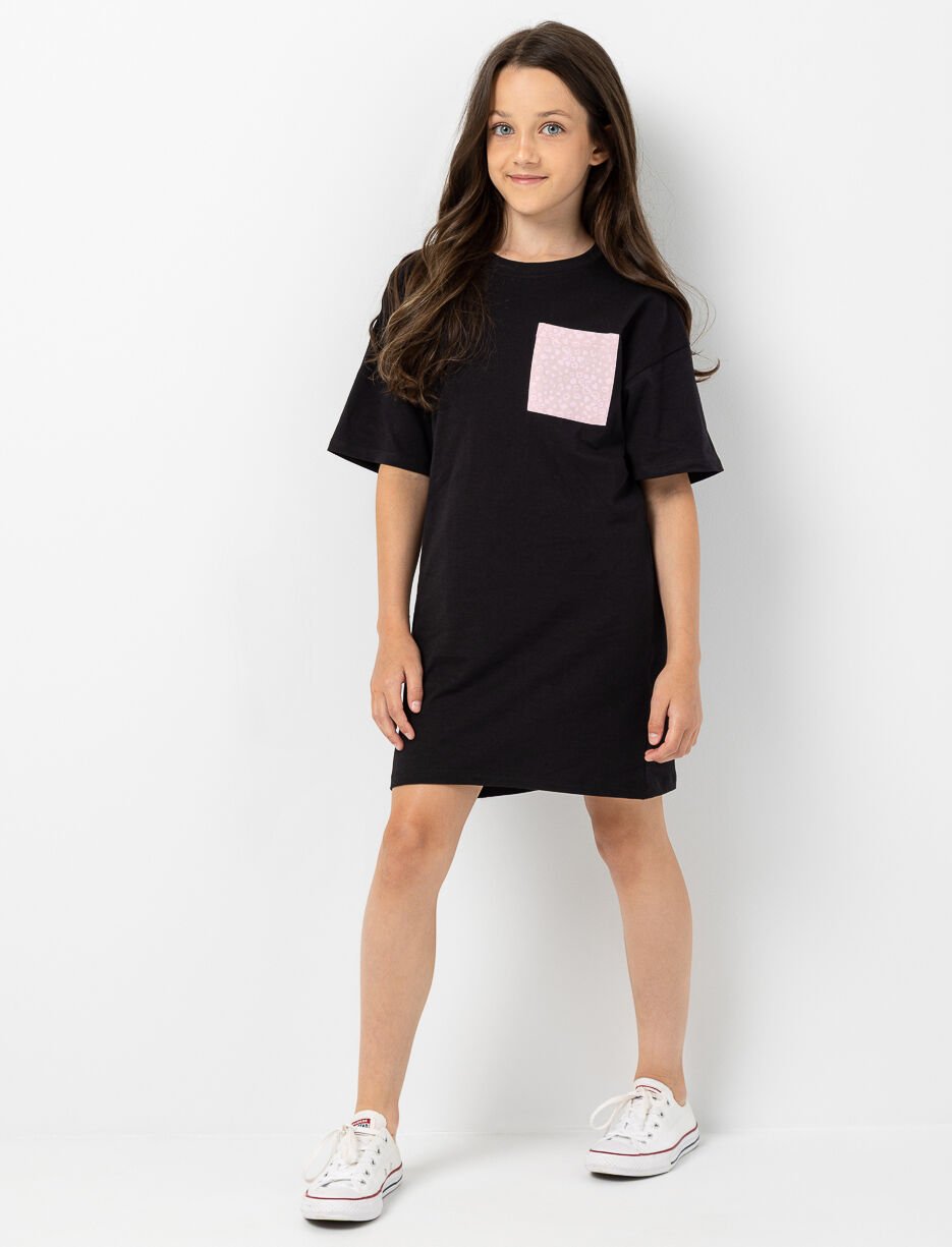 Dress T-shirt with Printed Pocket