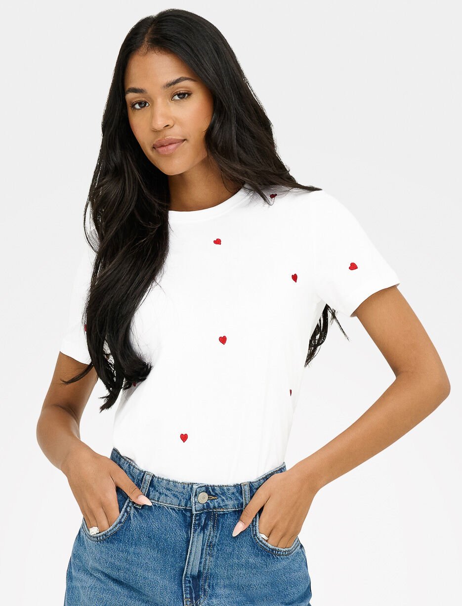 T-shirt &agrave; coeurs brod&eacute;s