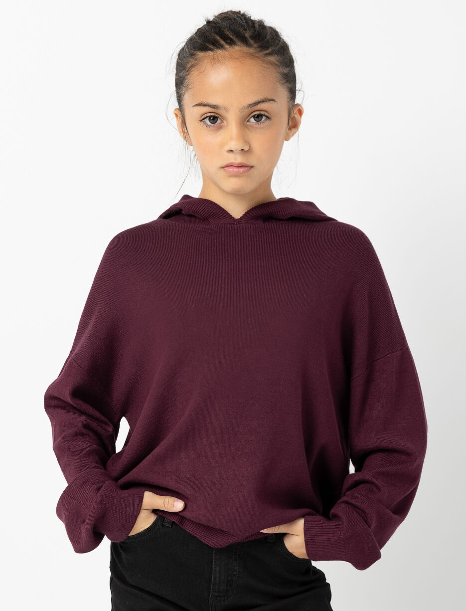 Chandail en tricot côtelé à capuchon