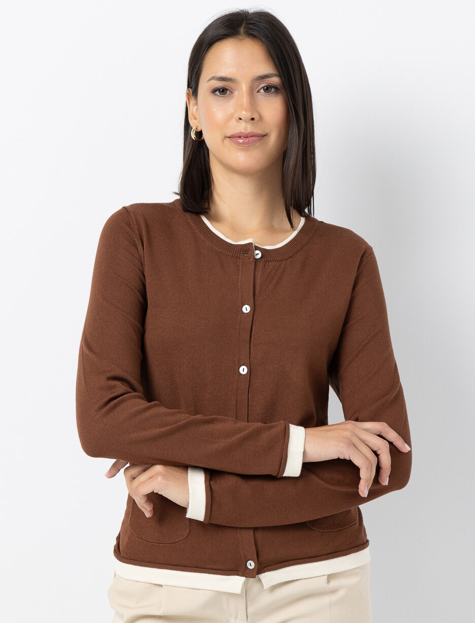 Cardigan à ourlets contrastants et boutons