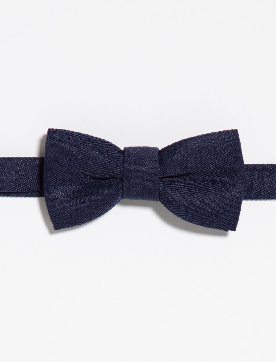 Solid Bow Tie