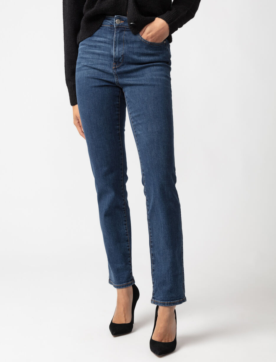 Regular-rise Straight-leg Jeans