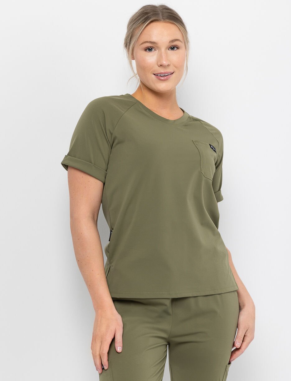 Haut d'infirmi&egrave;re &agrave; fentes