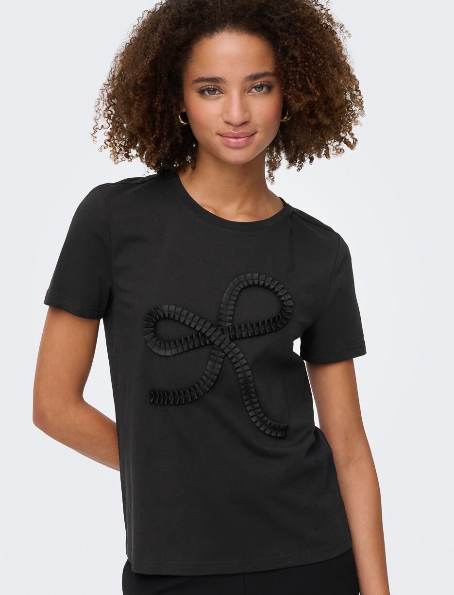 T-shirt avec boucle en relief