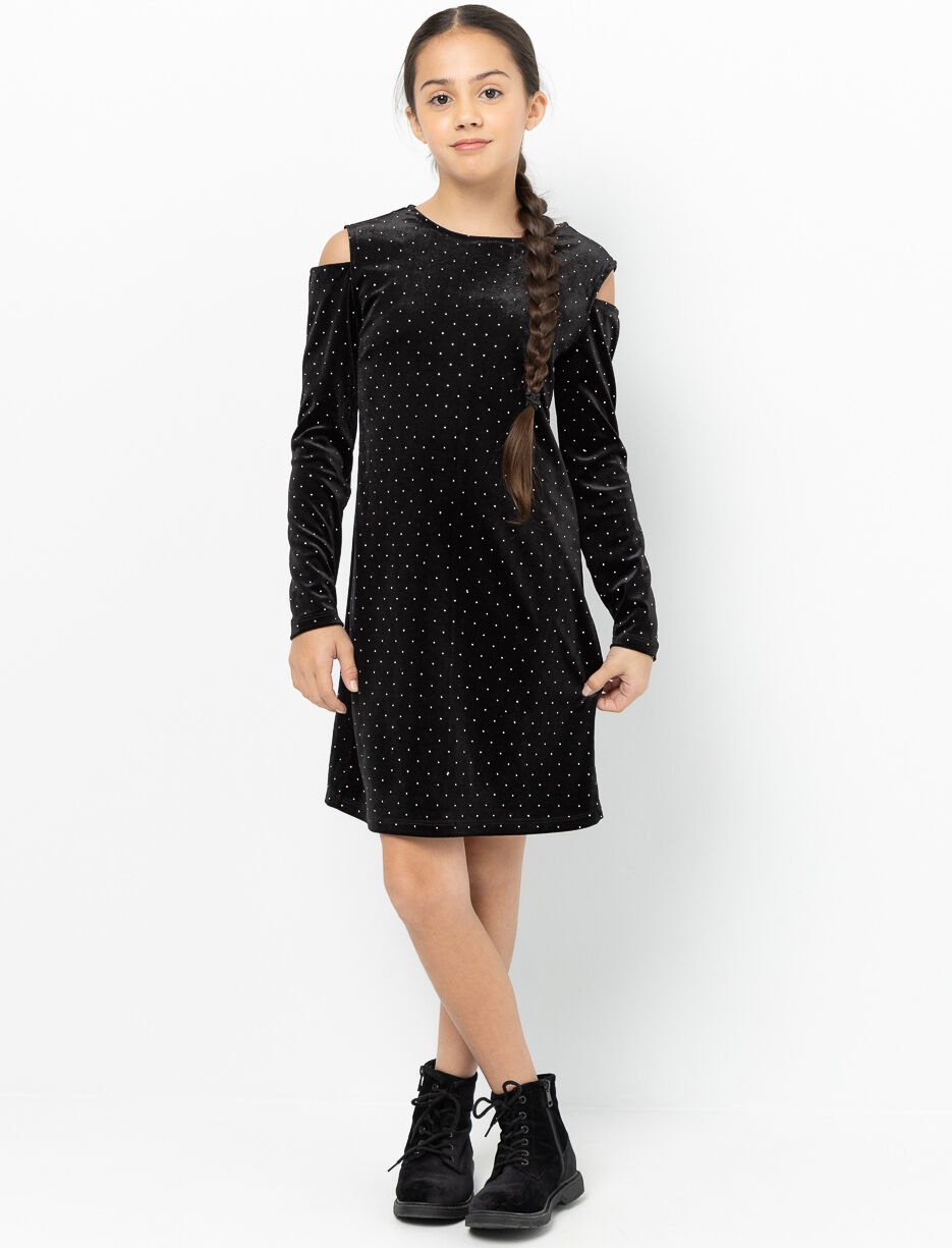 Robe en velours à épaules ouvertes