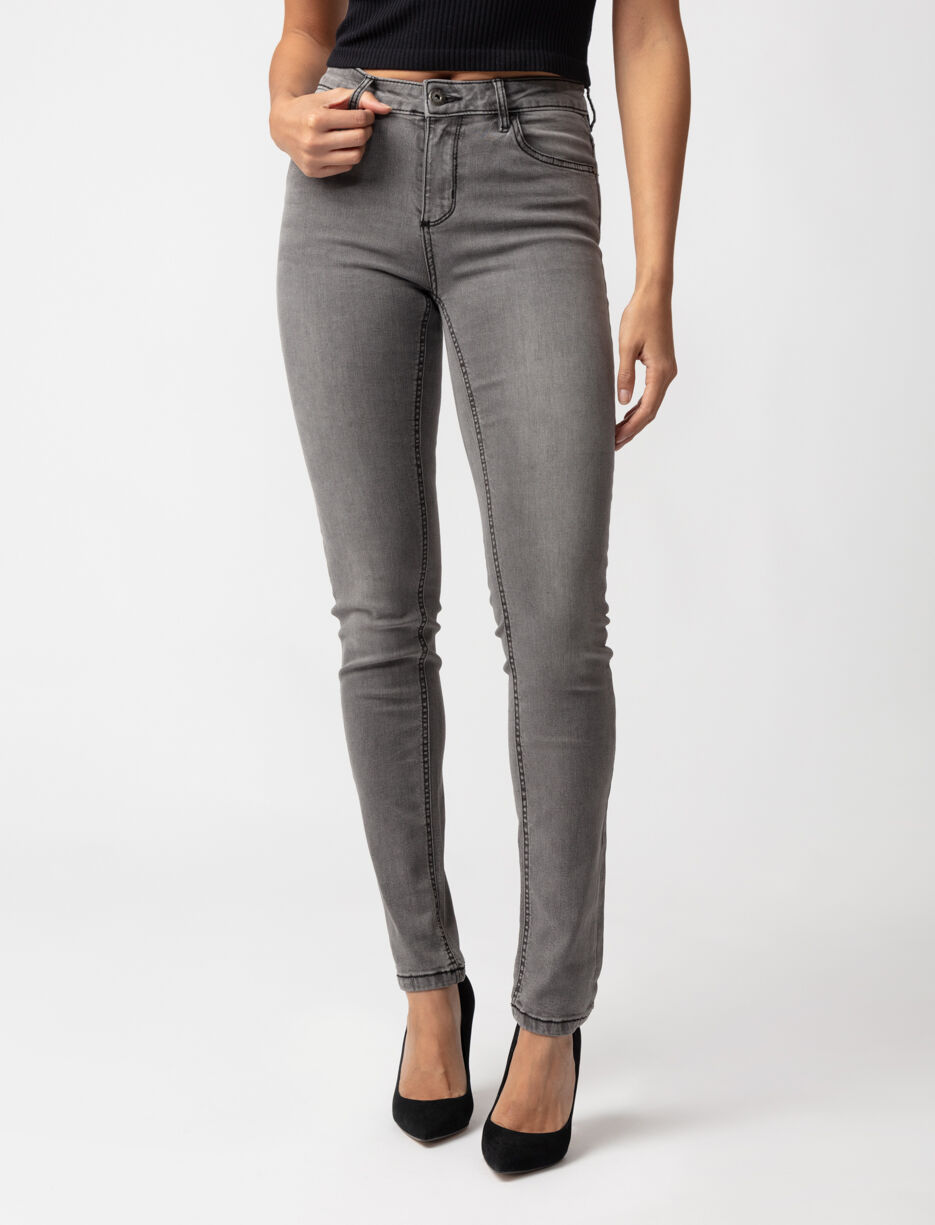 Jean skinny à taille régulière