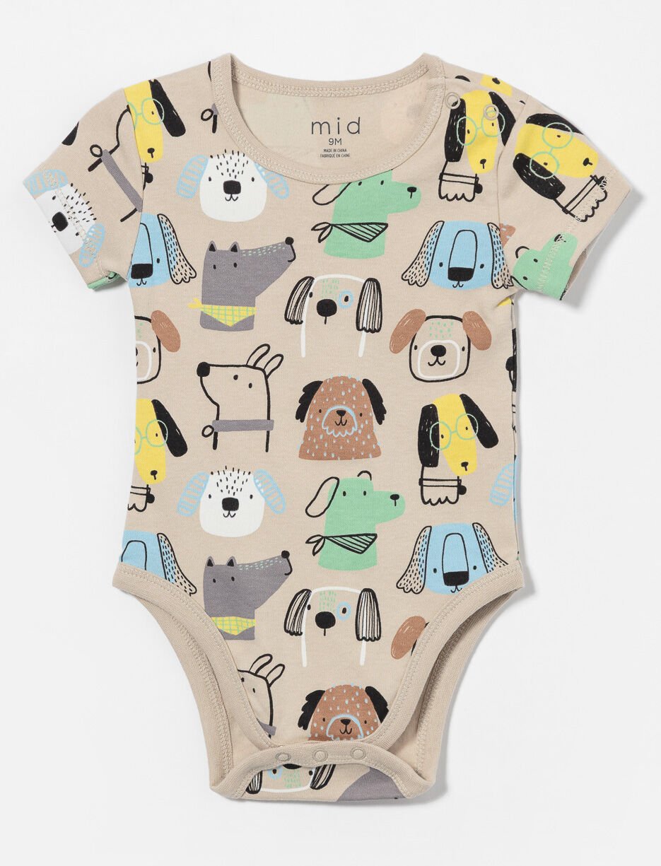 Cache-couche à motifs