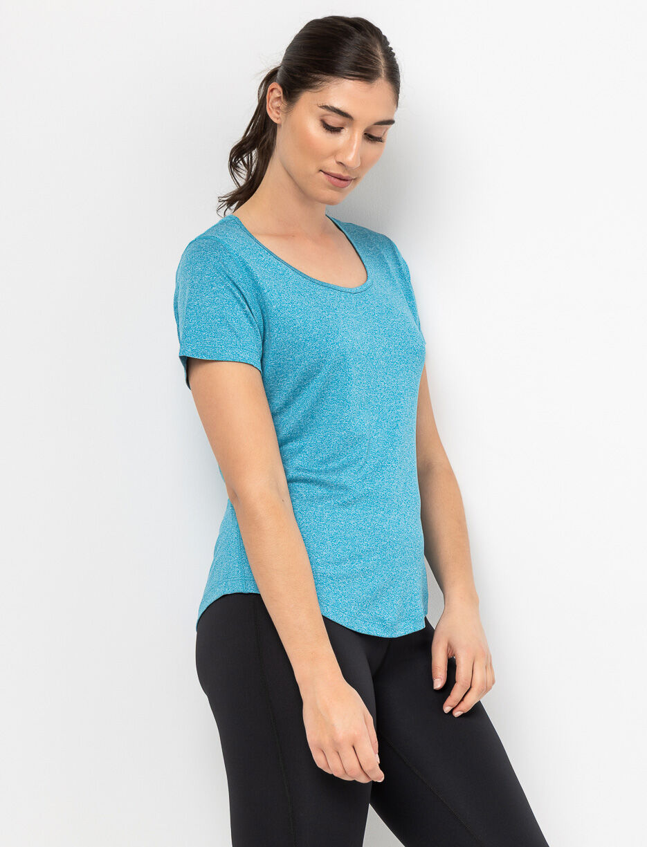 T-shirt de sport à col dégagé