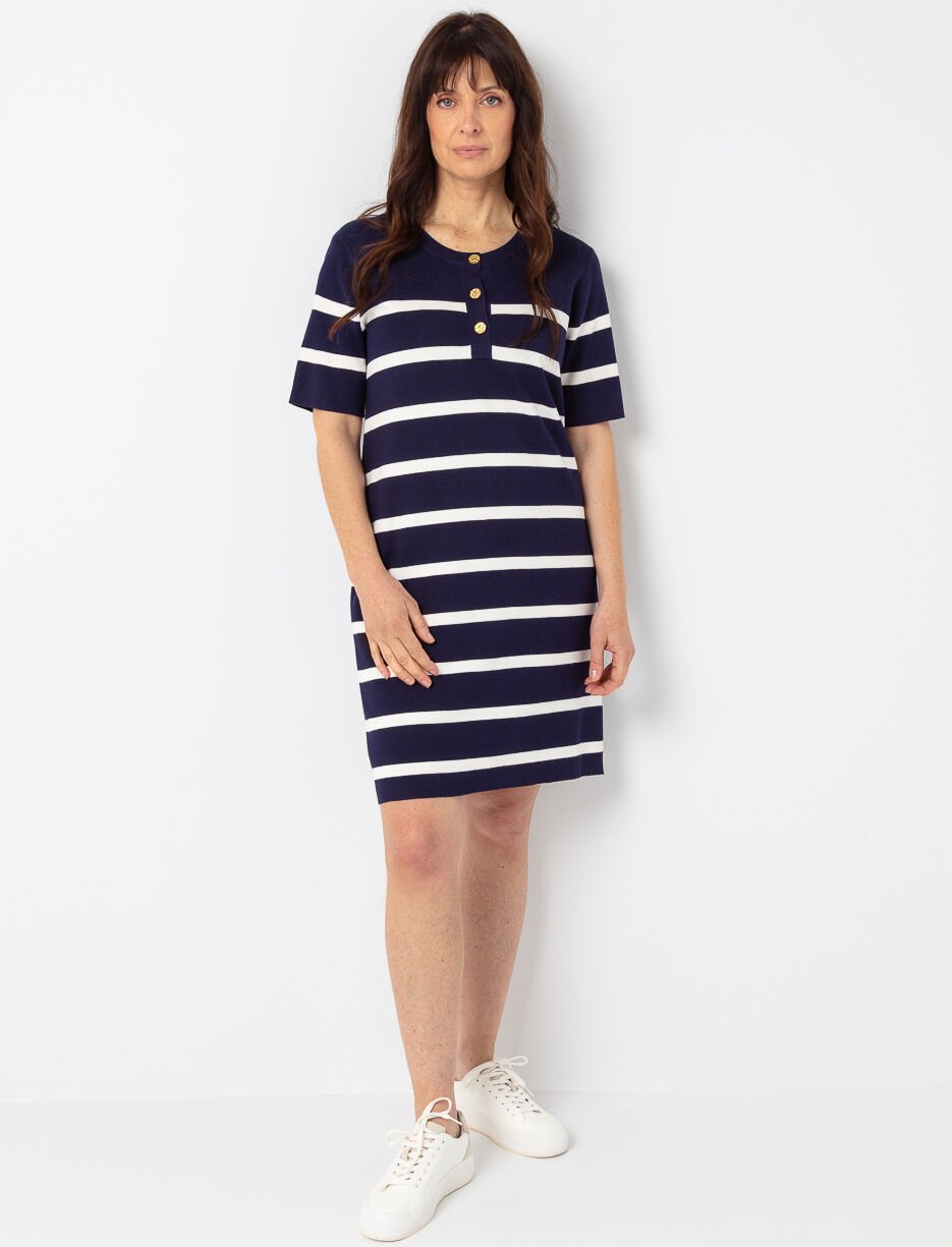 Robe en tricot à manches courtes