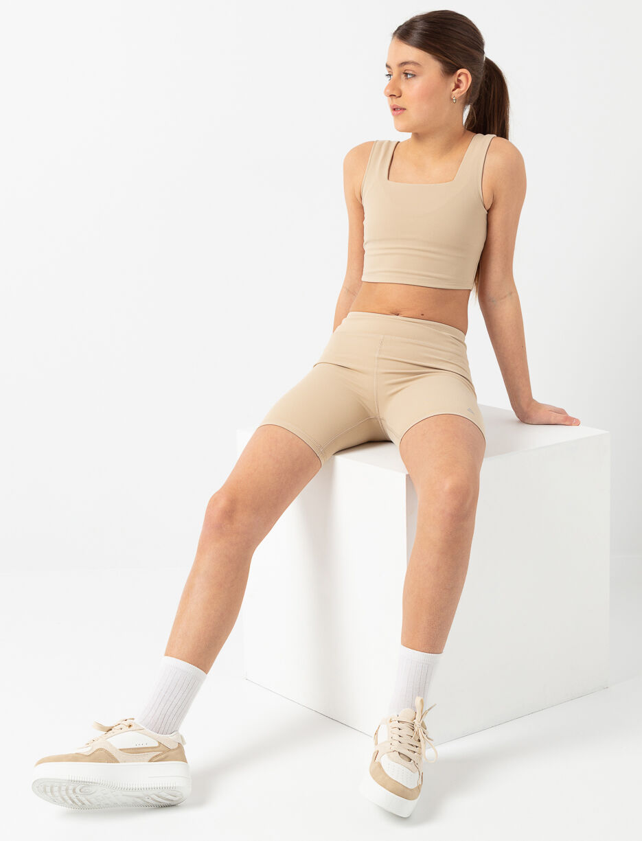 Camisole de sport à col carré