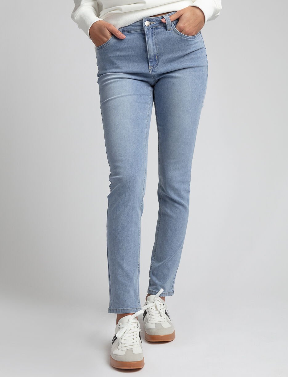 Jean jambe droite à taille régulière