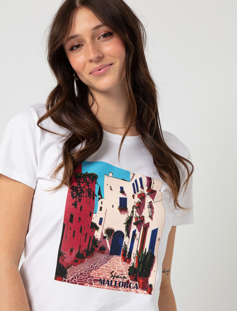 Graphic T-shirt