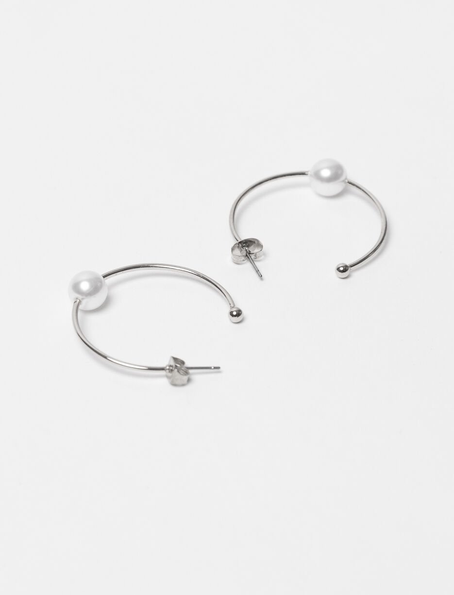 Hoop Earrings with Pearls