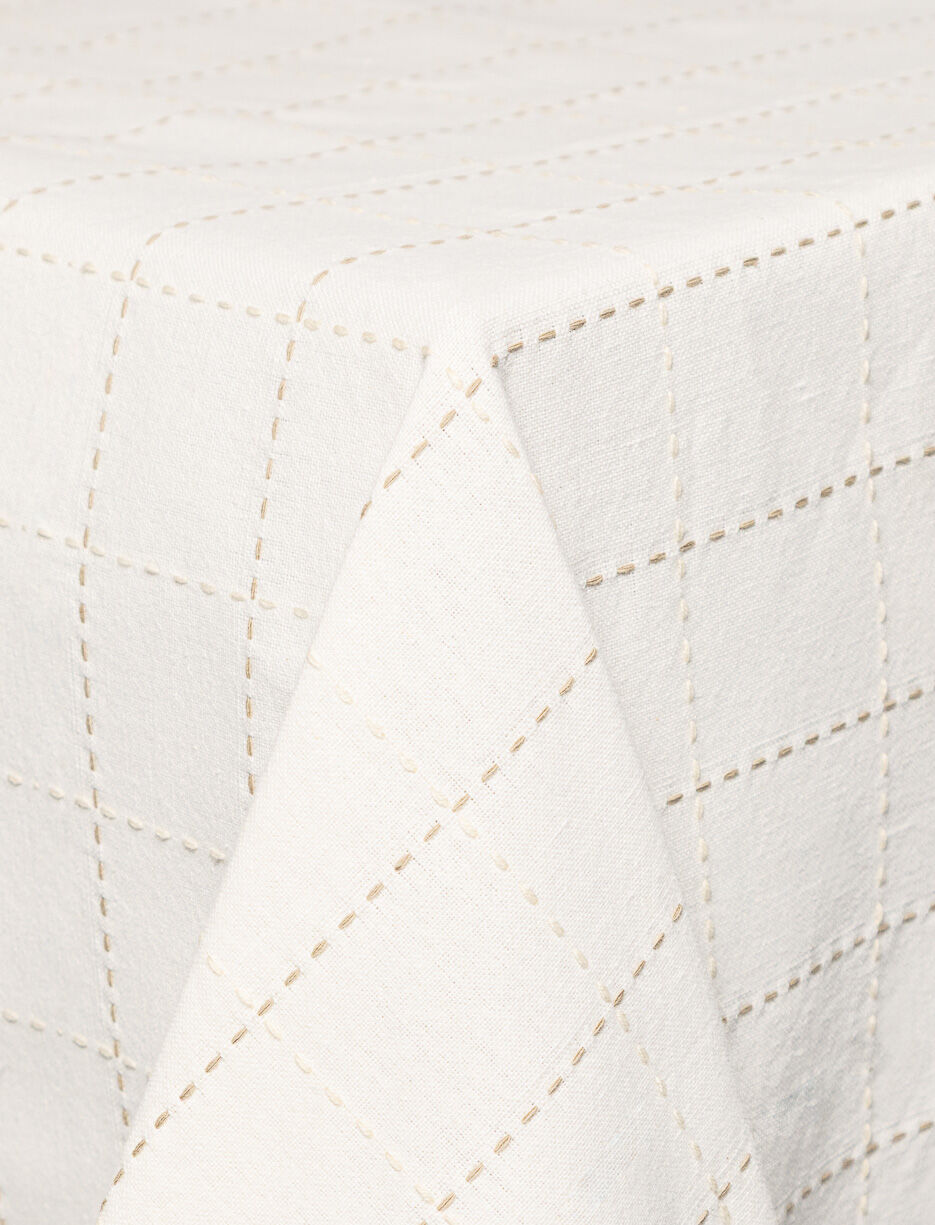 Nappe texturée à motif cousu - 54 x 72 po Nappe texturée à motif cousu - 54 x 72 po
