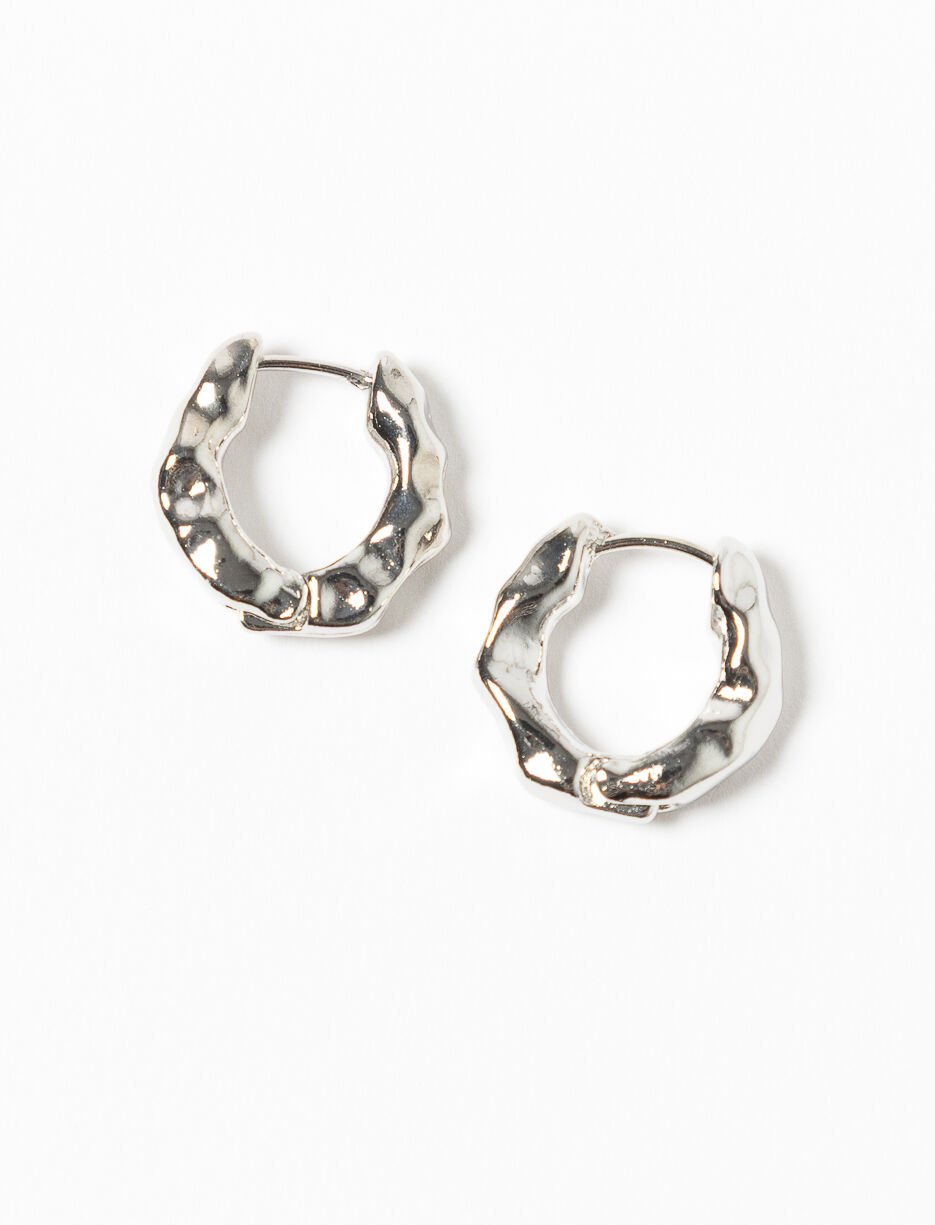 Boucles d’oreilles anneaux argentés