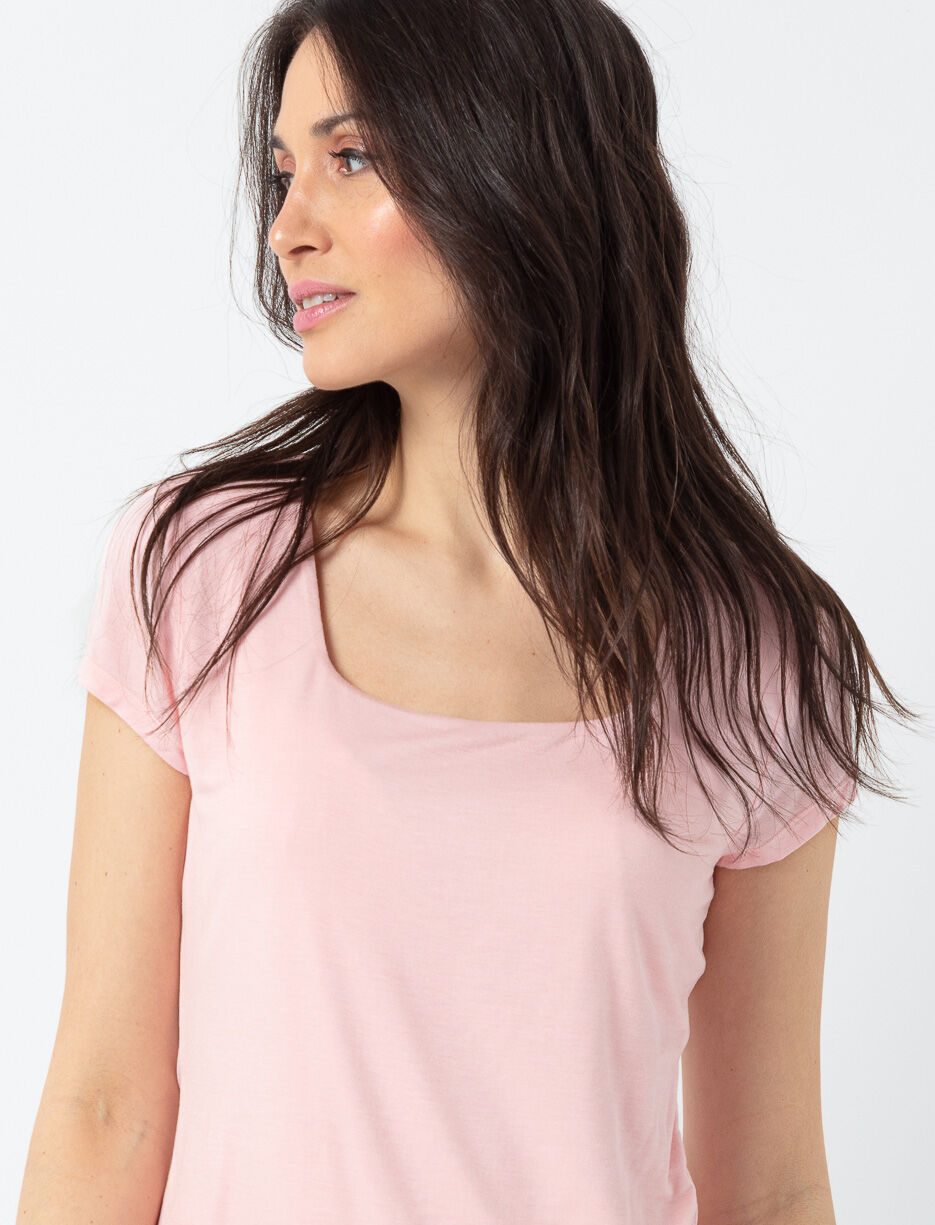 T-shirt uni à col carré