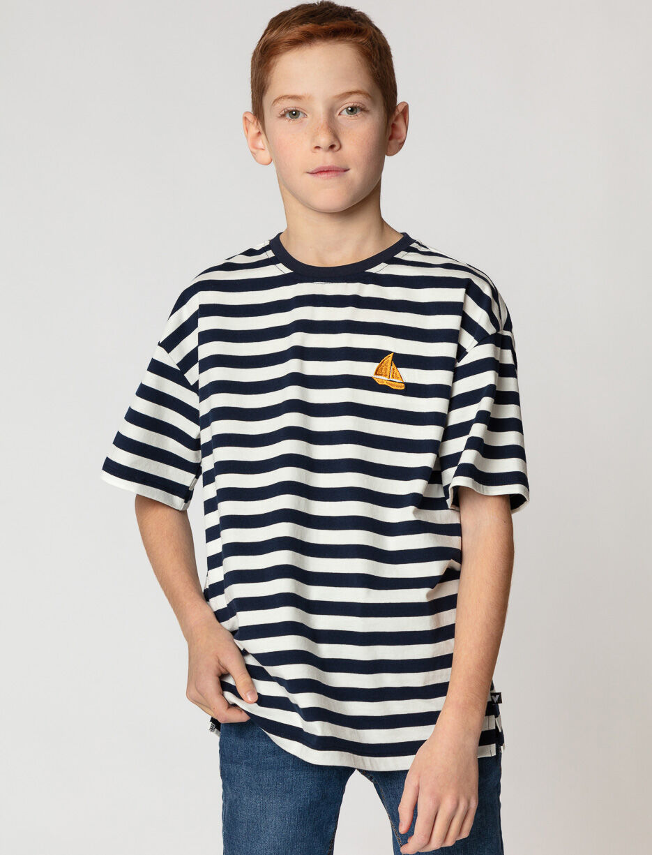 T-shirt ray&eacute; &agrave; broderie